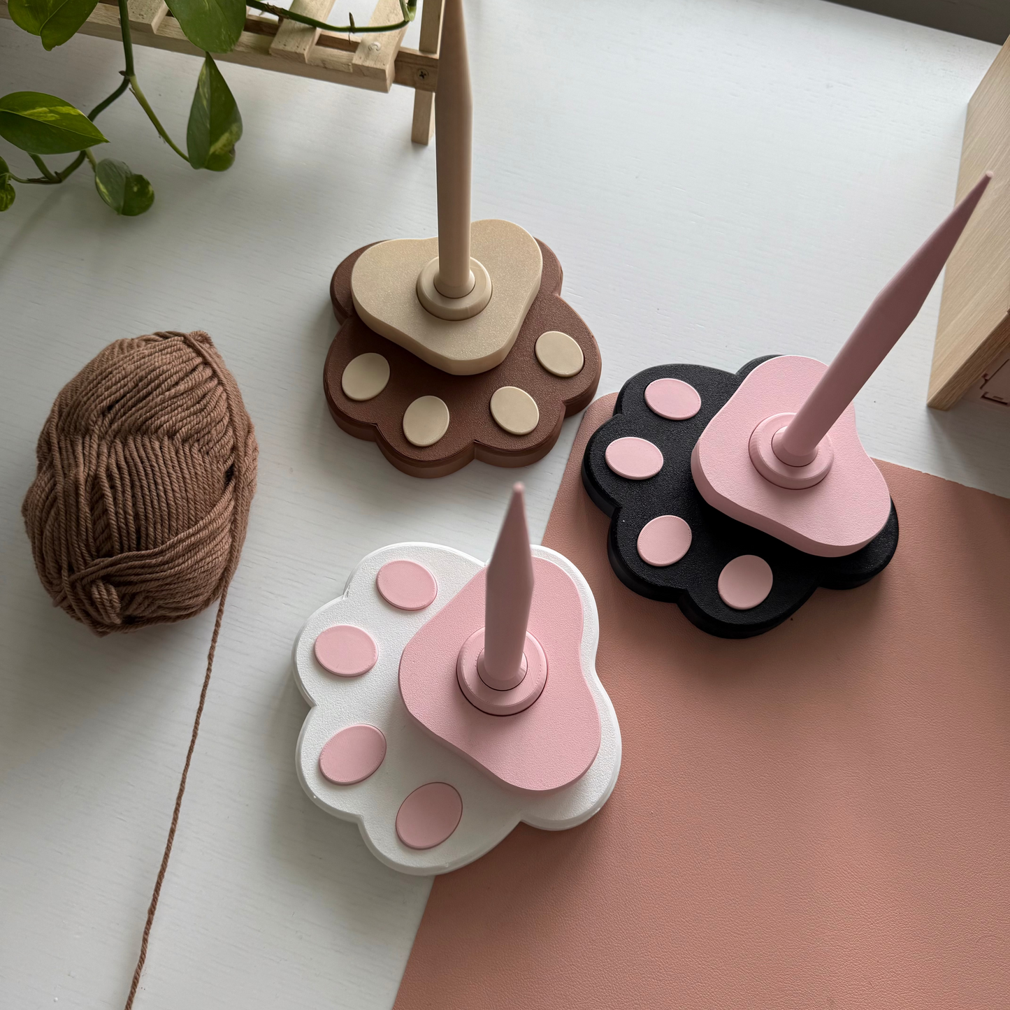 Paw Print Spinner