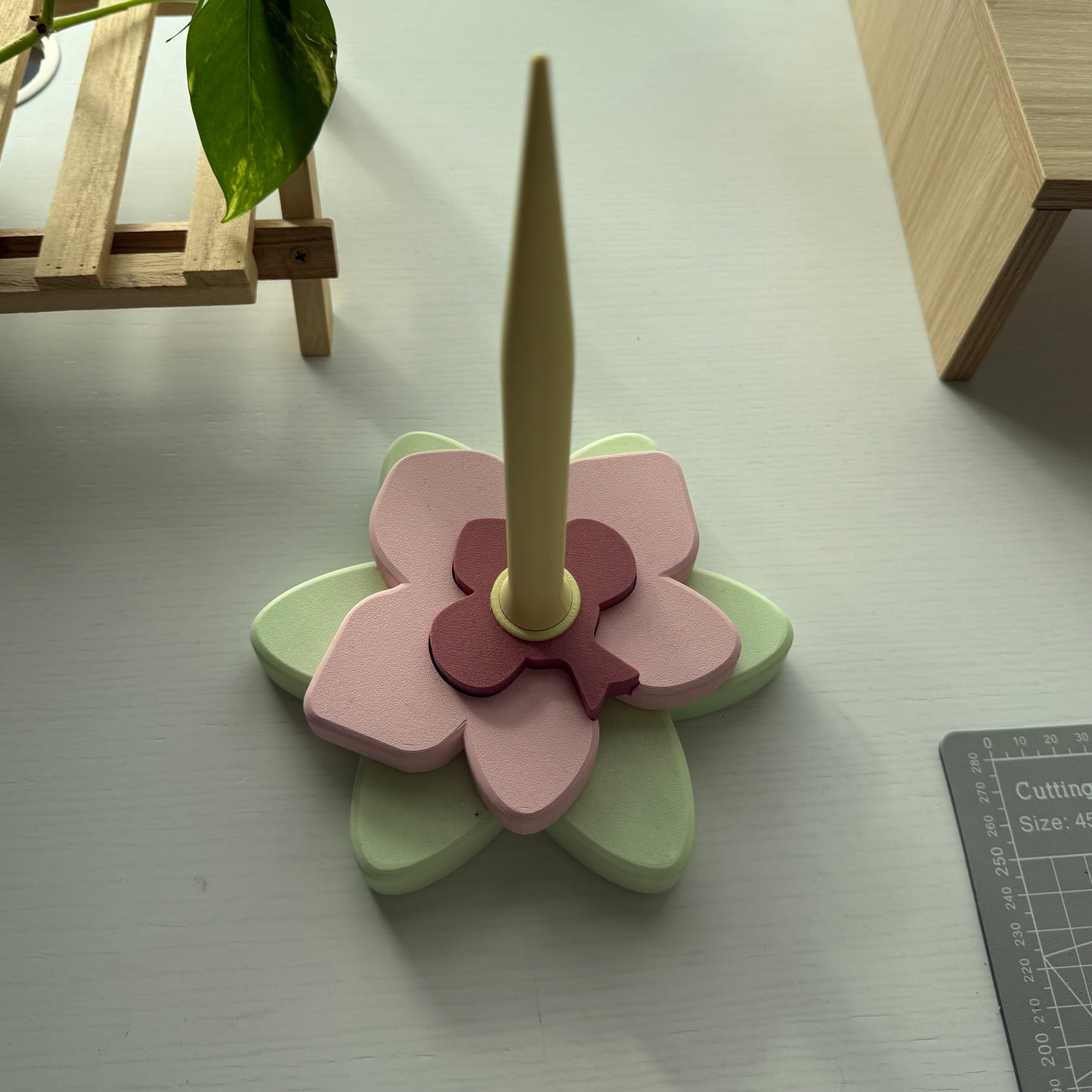 Second Chance Orchid Spinner (Pistachio)