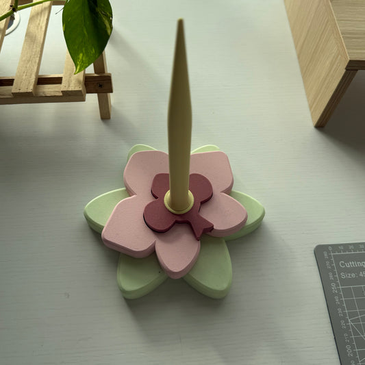 Second Chance Orchid Spinner (Pistachio)