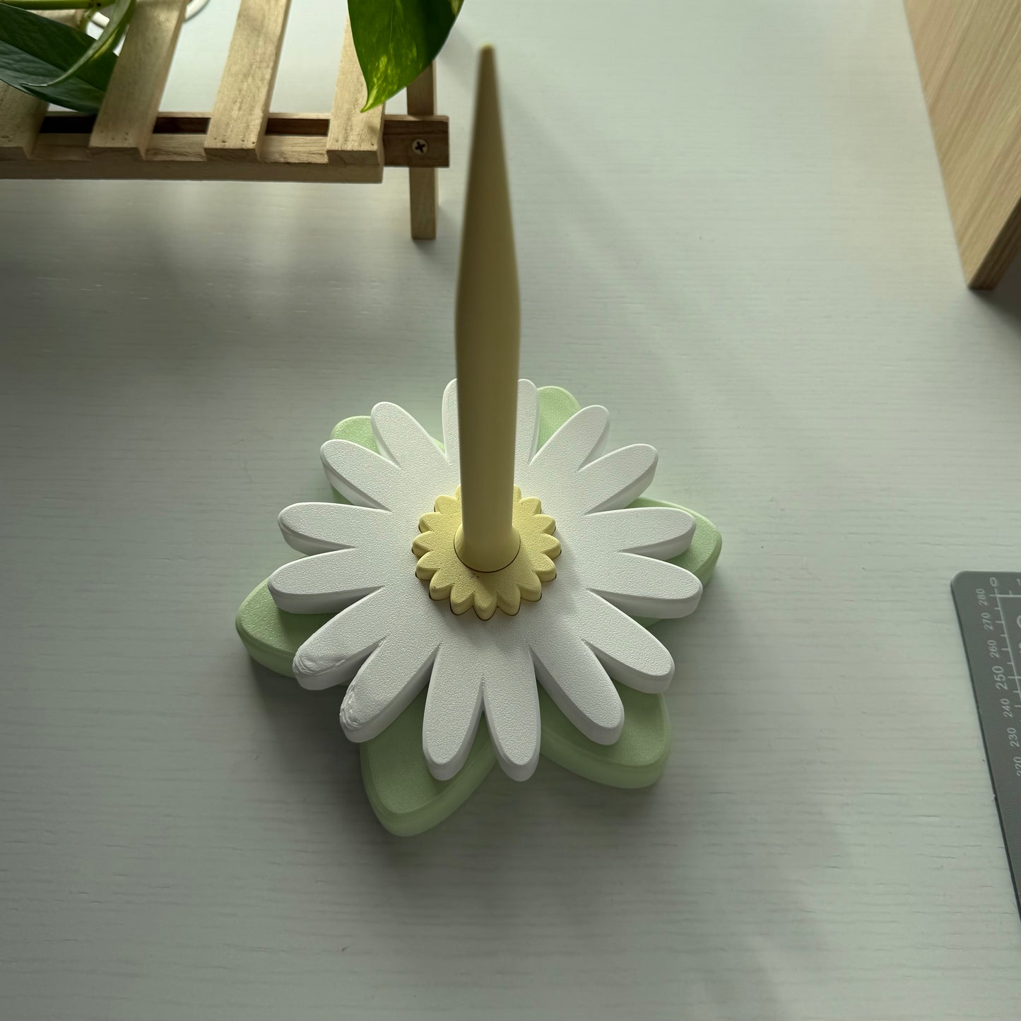 Second Chance Chamomile Spinner (Pistachio)