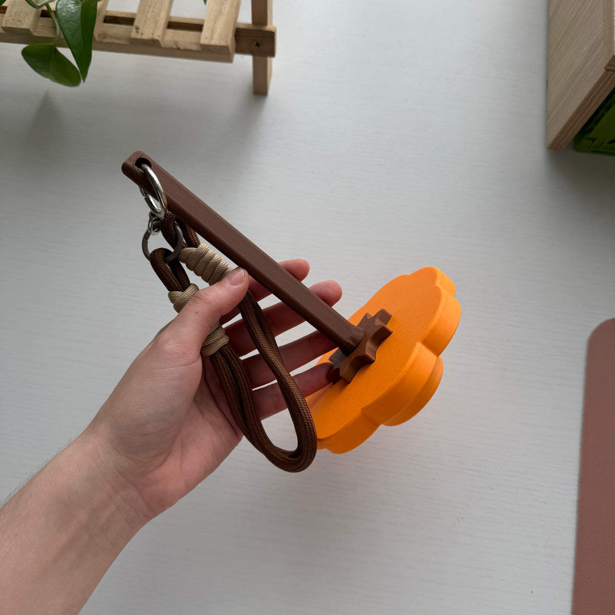 Pumpkin Walkie Spinner