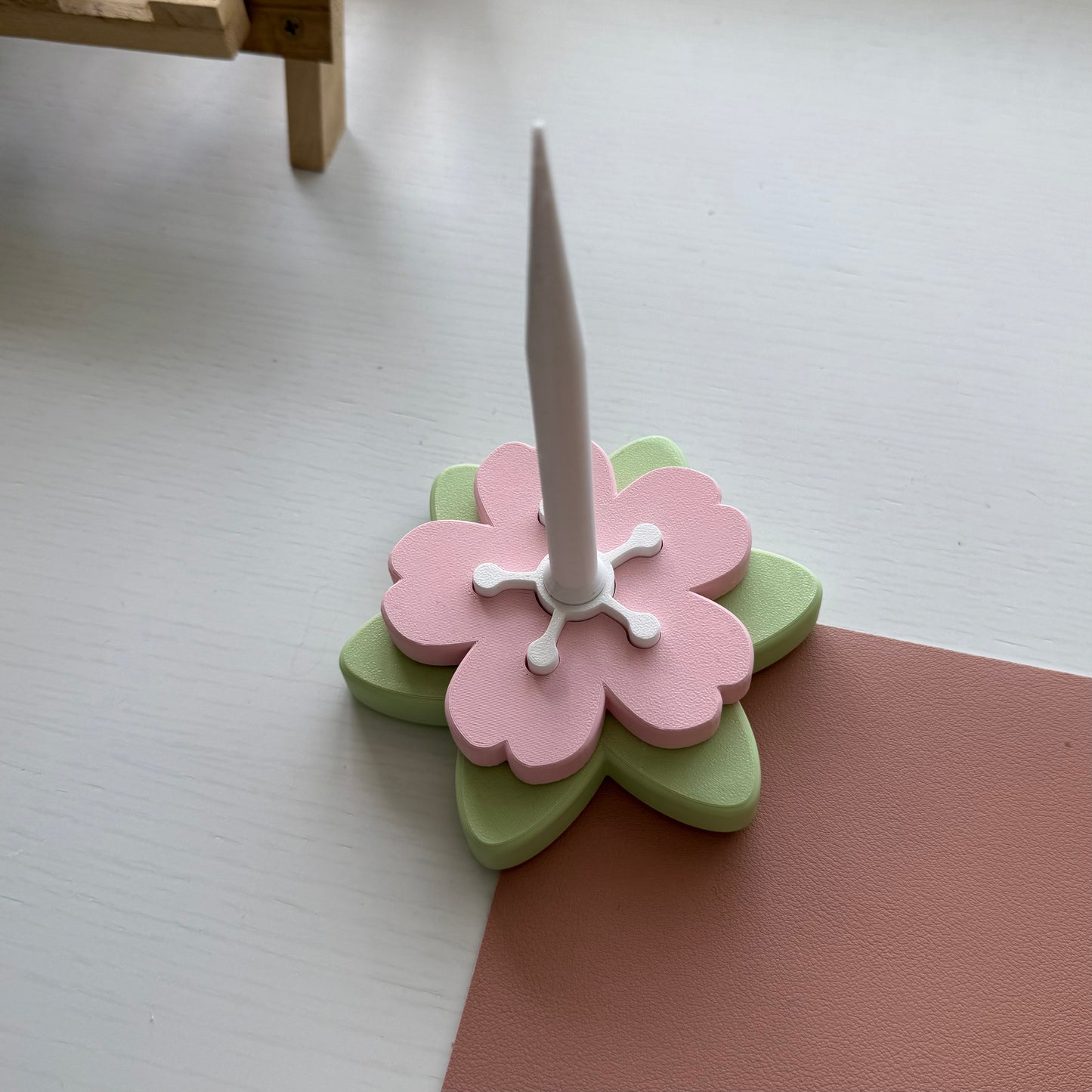 Second Chance Mini Sakura Spinner (Pistachio)