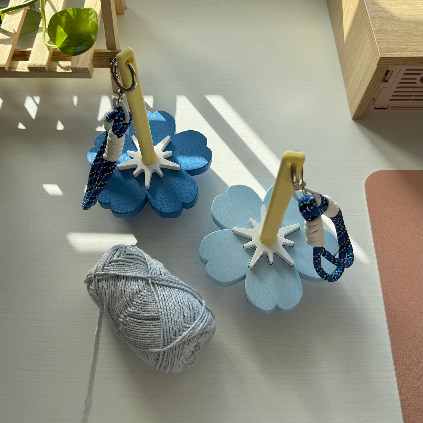 Forget Me Not Walkie Spinner