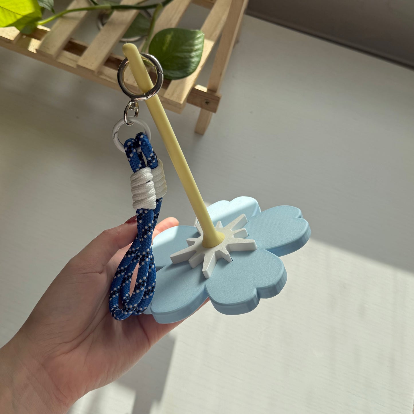 Forget Me Not Walkie Spinner