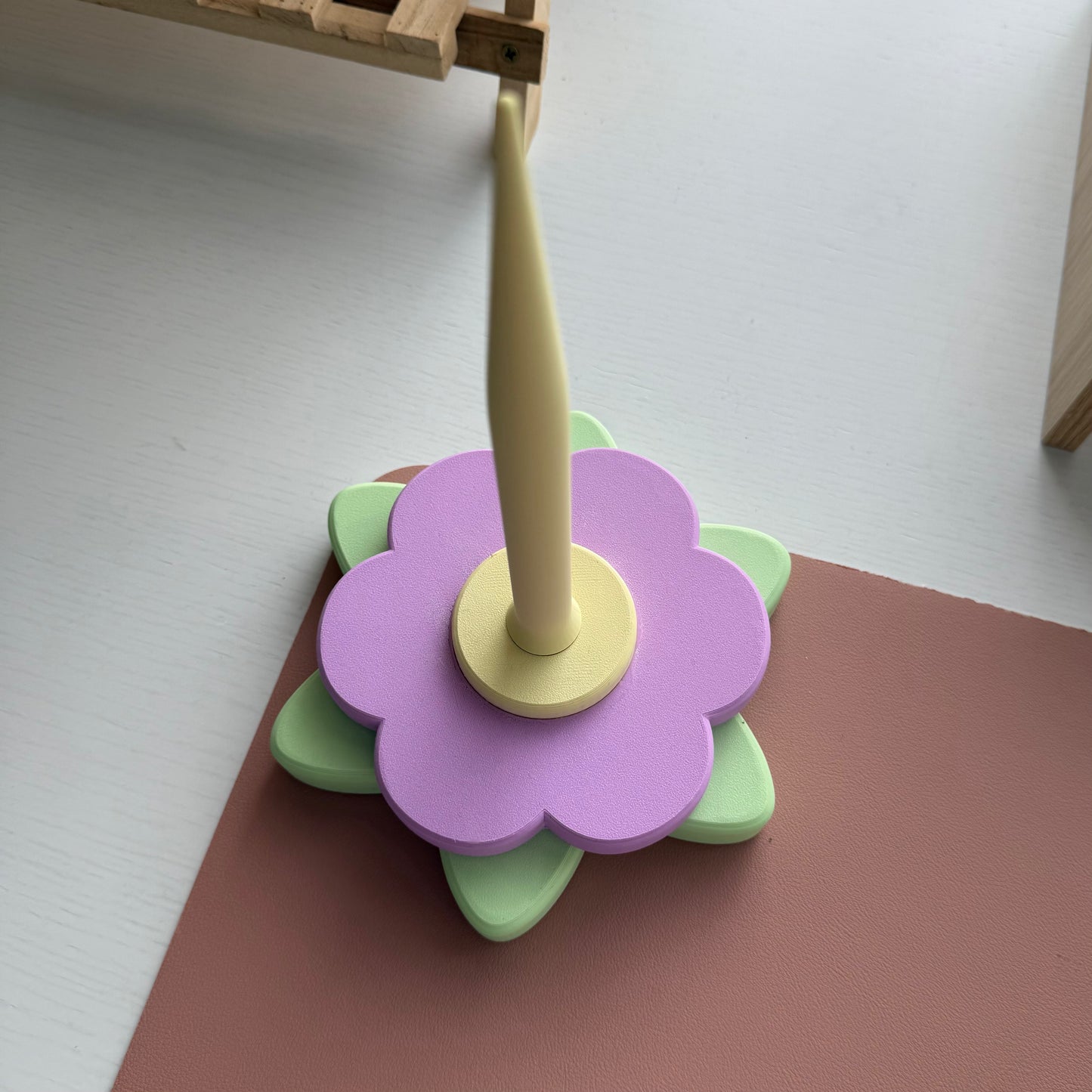 Second Chance Daisy Spinner (Pistachio)